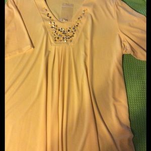 Very nice/ never worn