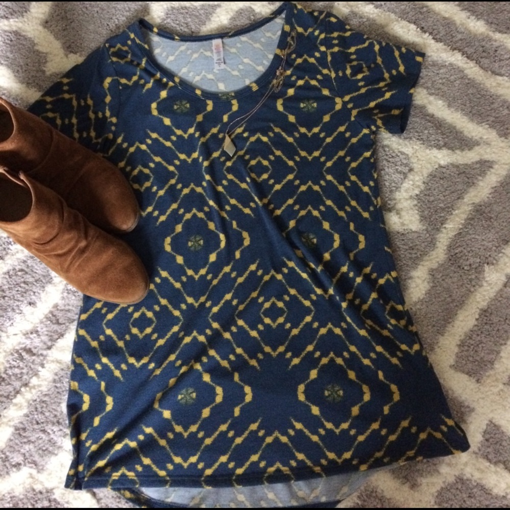 LulaRoe Classic Tee