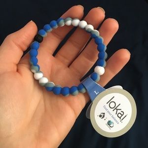 Large shark lokai
