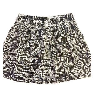 Women’s Black and White mini skirt medium