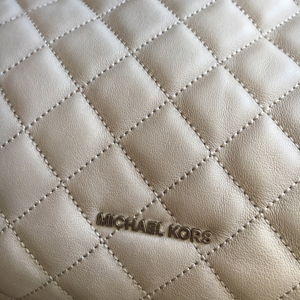 Handbag - Picture 4 of 6
