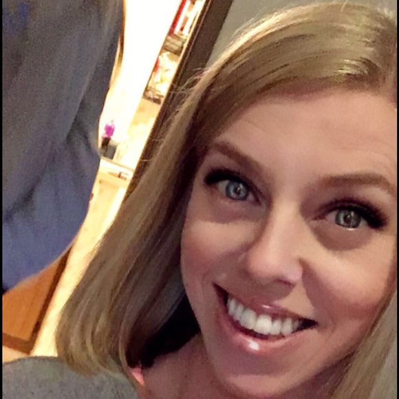 Meet your Posher, Shonta - Picture 2 of 8