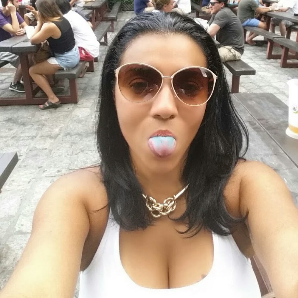 Meet your Posher, Yesenia