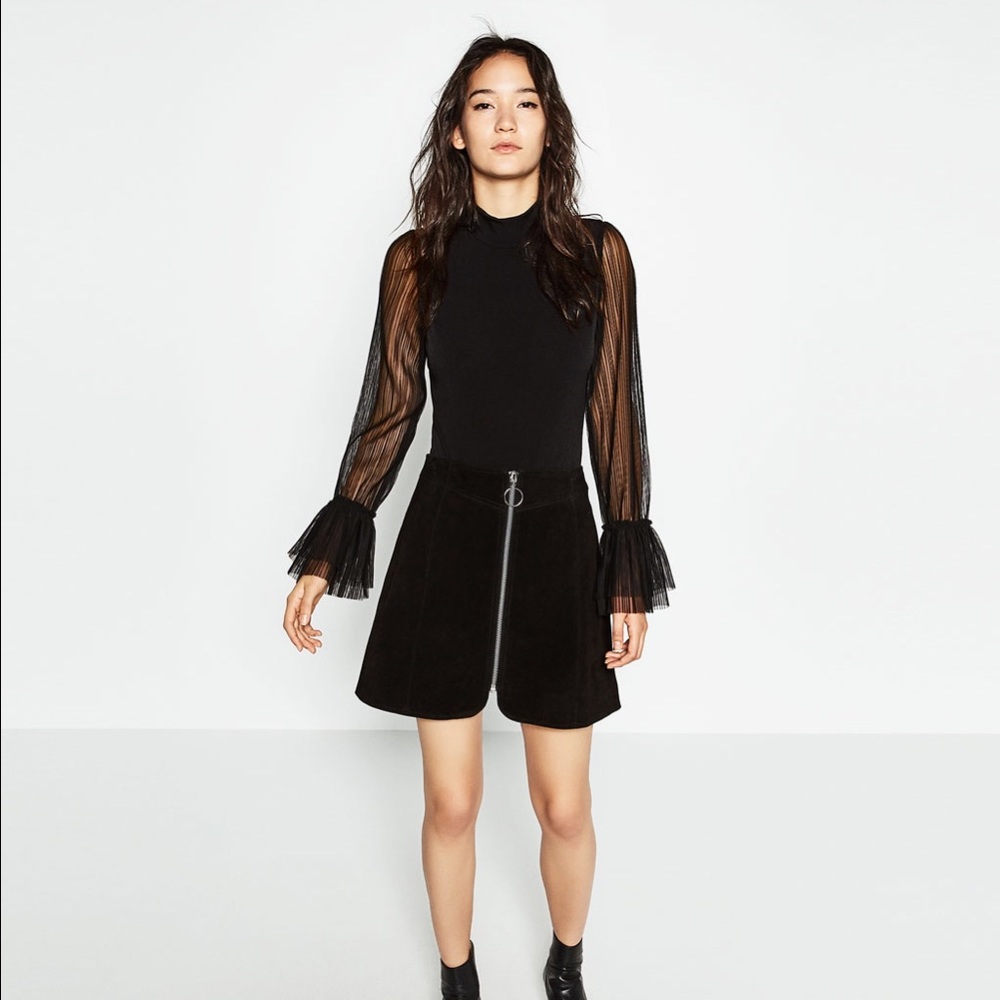 Bodysuit with Frilled Sleeves