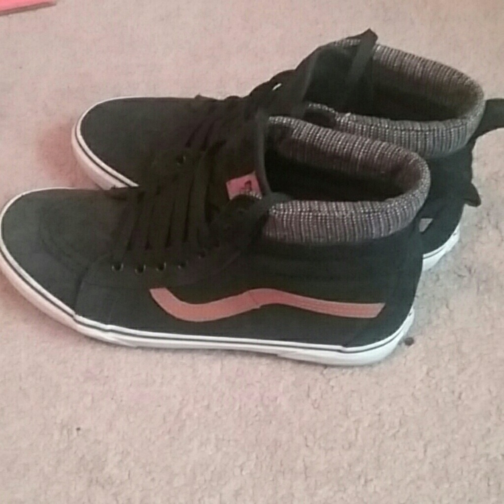 Vans hi tops *FINAL MARK DOWN*