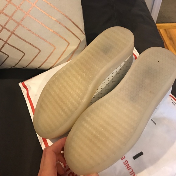 LED light up shoes. - Picture 4 of 4