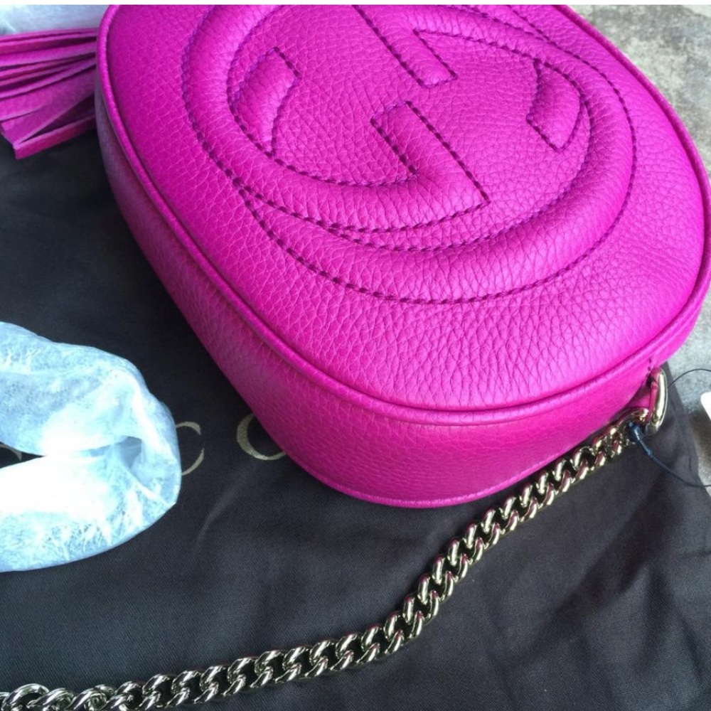 SOLD! Gucci Soho crossbody
