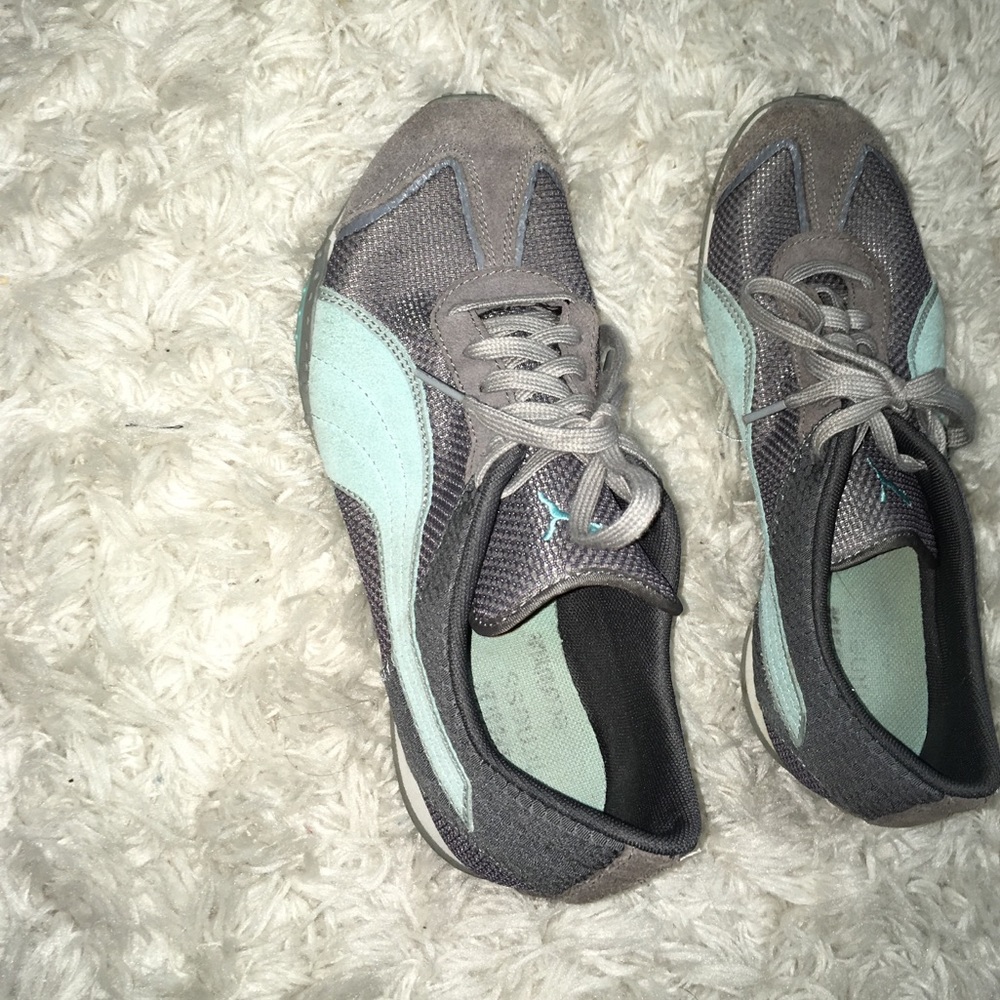 Like New Puma Trainers size 8