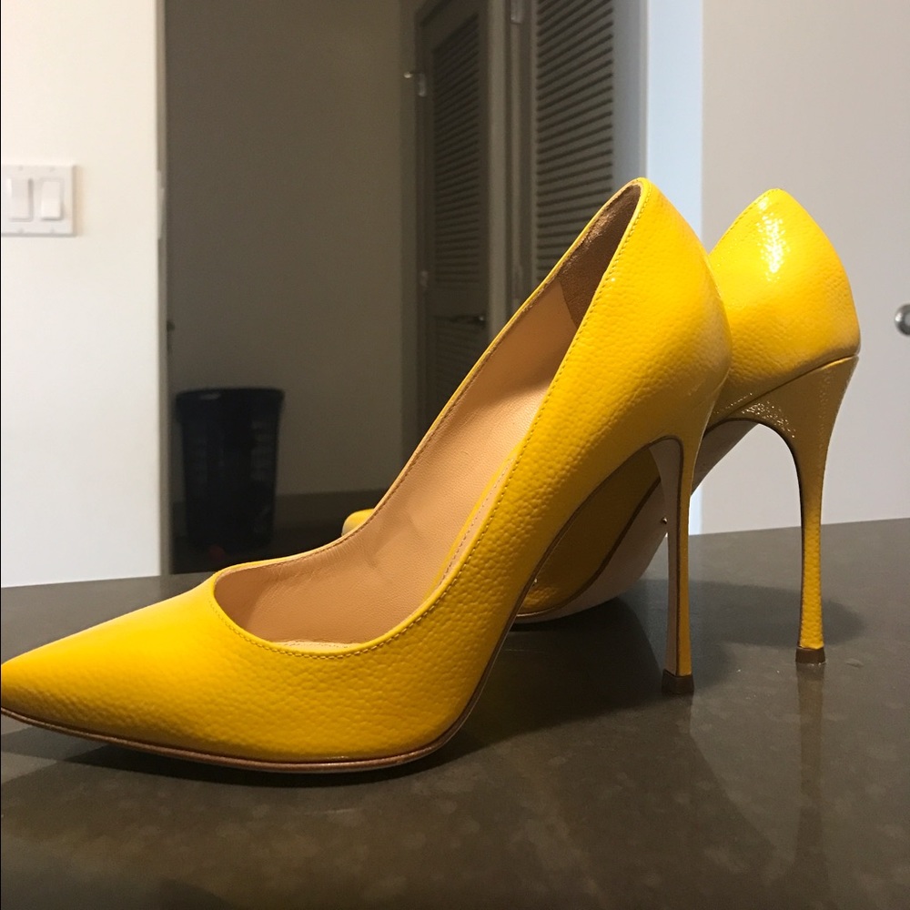 Sergio Rossi textured patent pumps - Picture 2 of 8