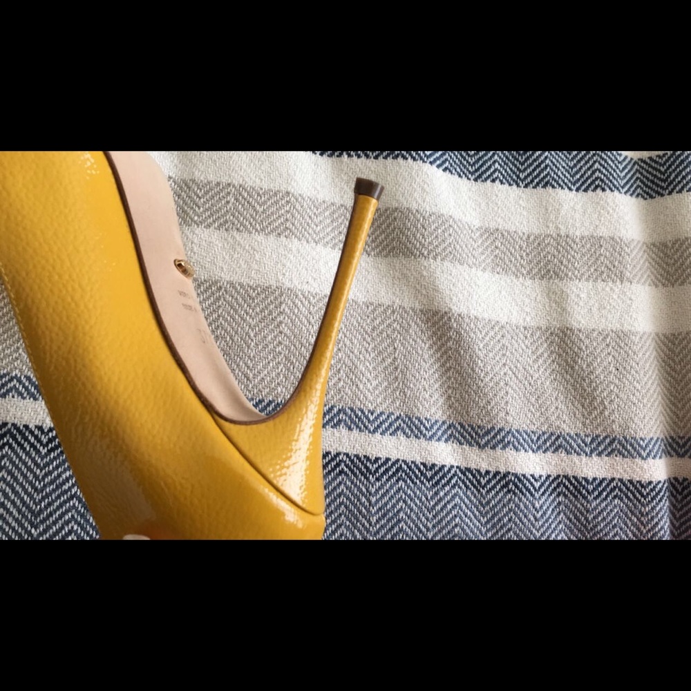 Sergio Rossi textured patent pumps - Picture 6 of 8