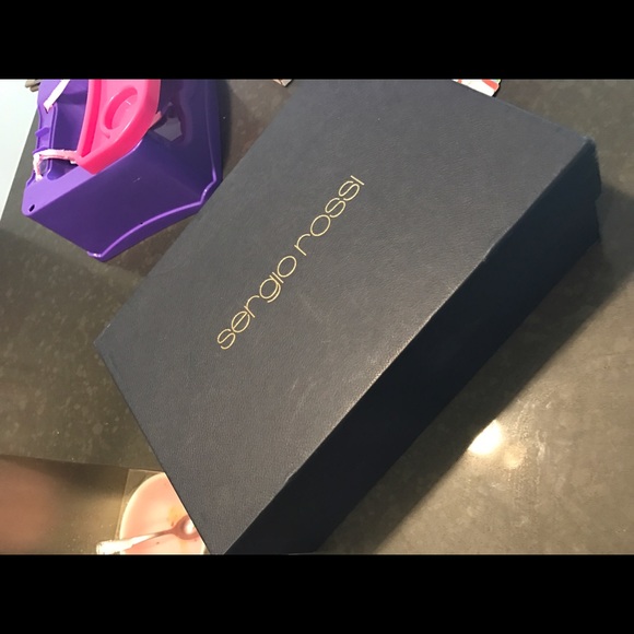 Sergio Rossi textured patent pumps - Picture 4 of 8