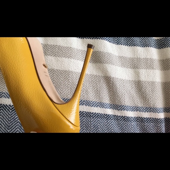 Sergio Rossi textured patent pumps - Picture 6 of 8