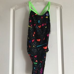 TYR Women's Bathing Suit New sz 34