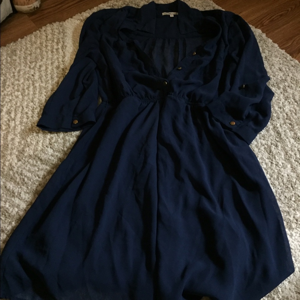 Great Royal blue dress with sheet back