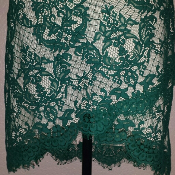 Green Lace Dress - Picture 4 of 8