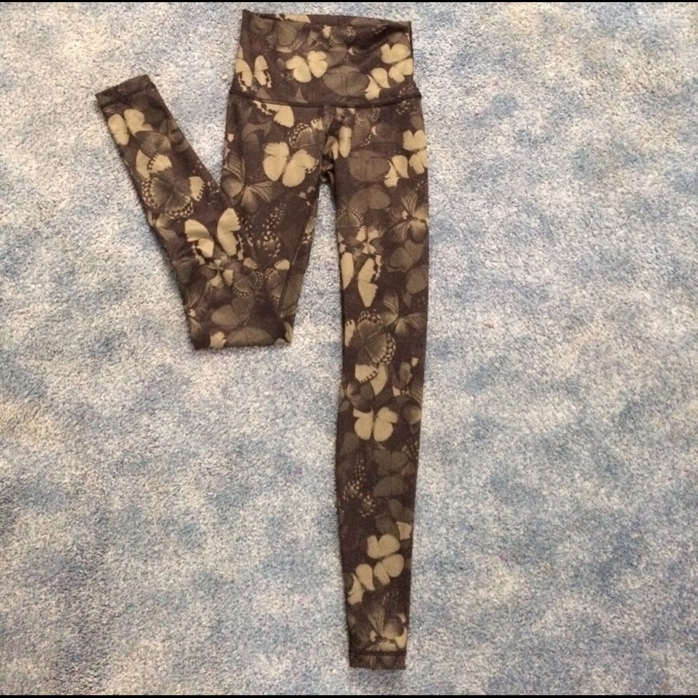 Lululemon Wunder under (hi-rise) size 4