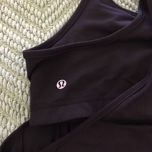 Lululemon black tank with built in bra