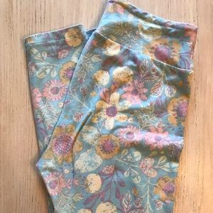 LuLaRoe OS Leggings.