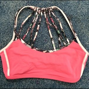 Lululemon sports bra size 4