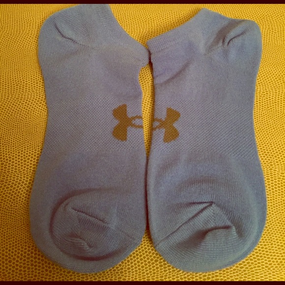 RESTOCKED! 1-6PK LEFT! Under Armour Socks, 6PK - Picture 3 of 8