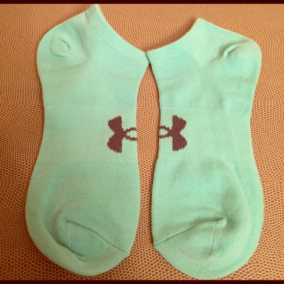 RESTOCKED! 1-6PK LEFT! Under Armour Socks, 6PK - Picture 5 of 8