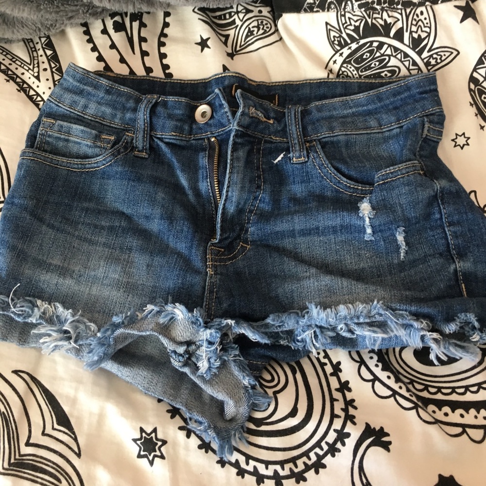Medium wash shorts