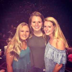 Meet your Posher, Zoe