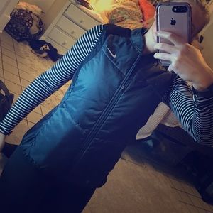 FLASHSALE! NWT Nike Black running vest, Size Large