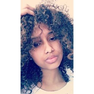 Meet your Posher, Marielis