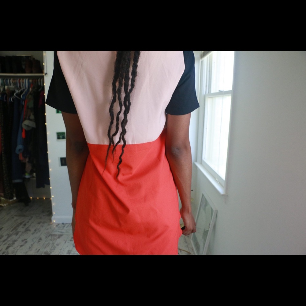 🎉SOLD🎉Peach Color Block Dress - Picture 3 of 3
