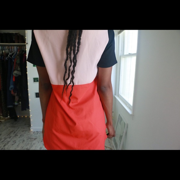 🎉SOLD🎉Peach Color Block Dress - Picture 3 of 3