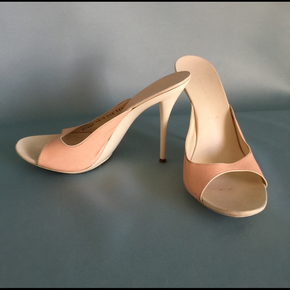 Casadeli pumps. Light pink strap size 38.5