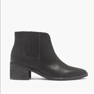 Madewell black Joni Chelsea boots