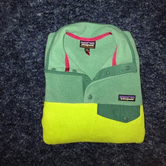 Patagonia Tops - Patagonia Synchilla!