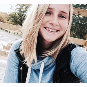 Meet your Posher, Mikayla