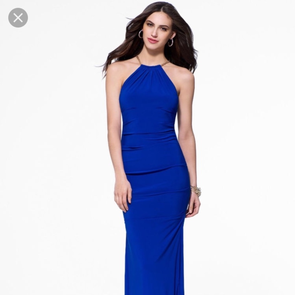 Long Caché Evening Dress// Cocktail Party