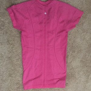 Pink swiftly tech lululemon short sleeve