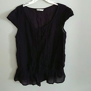 Old navy black shirt