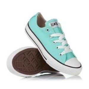 Tiffany blue classic converse sneakers