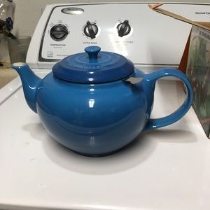Le Creuset Large Teapot with Infuser