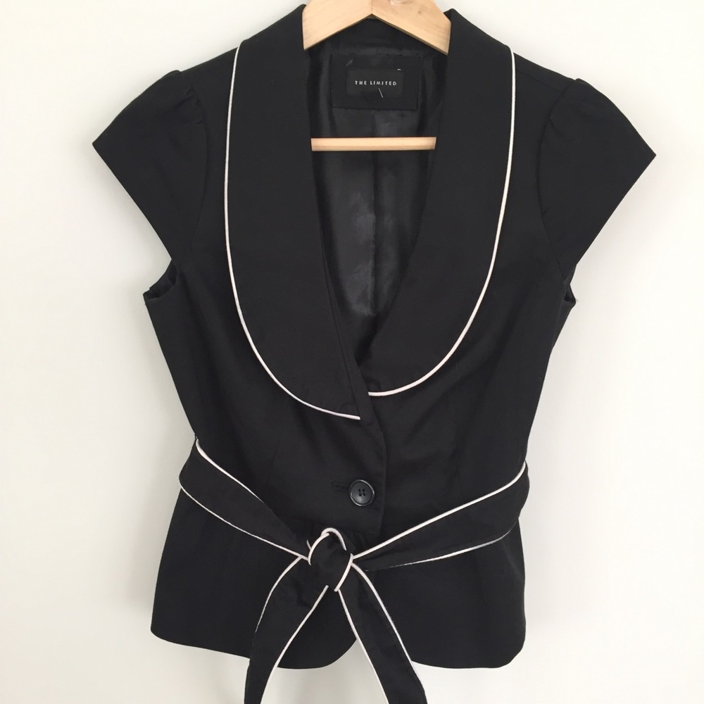 The Limited Short Sleeve Jacket