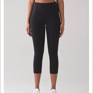 LuLu Lemon Cropped Yoga Pant