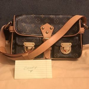 Louis Vuitton Hudson pm