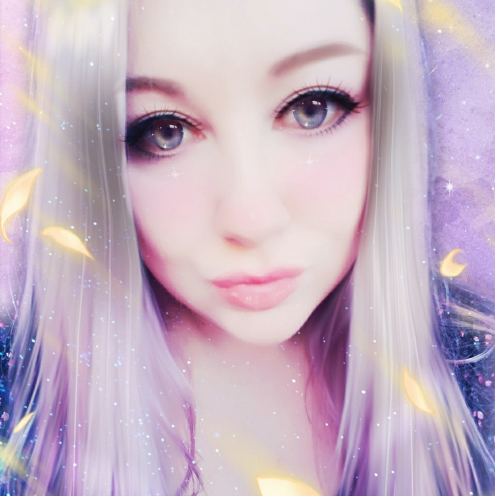 Meet your Posher, Crystal