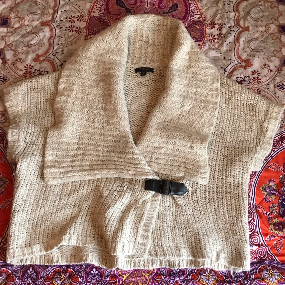 Comfy loose crop Ann Taylor sweater