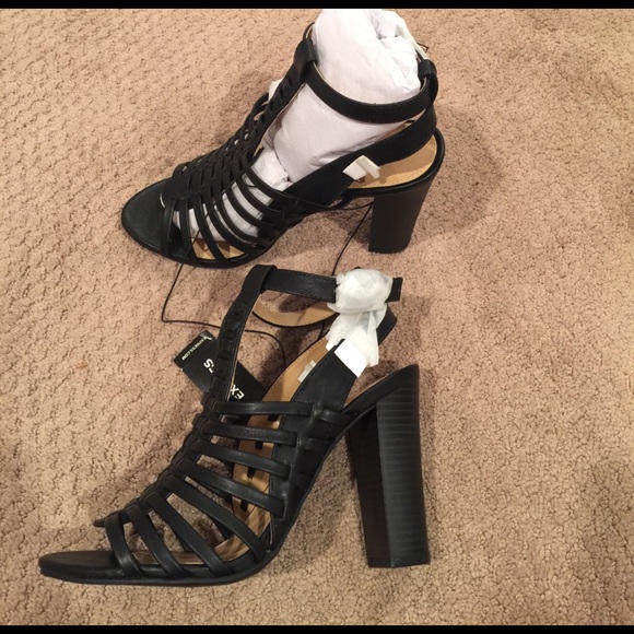 Express Shoes - NWT Express black stacked heel caged sandal