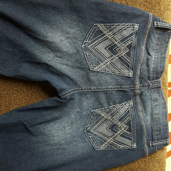 Jeans - Picture 2 of 3