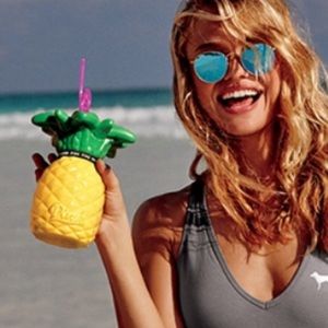 PINK VICTORIAS SECRET SUMMER COLADA CUP