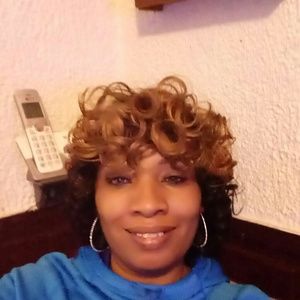 Meet your Posher, Felicia