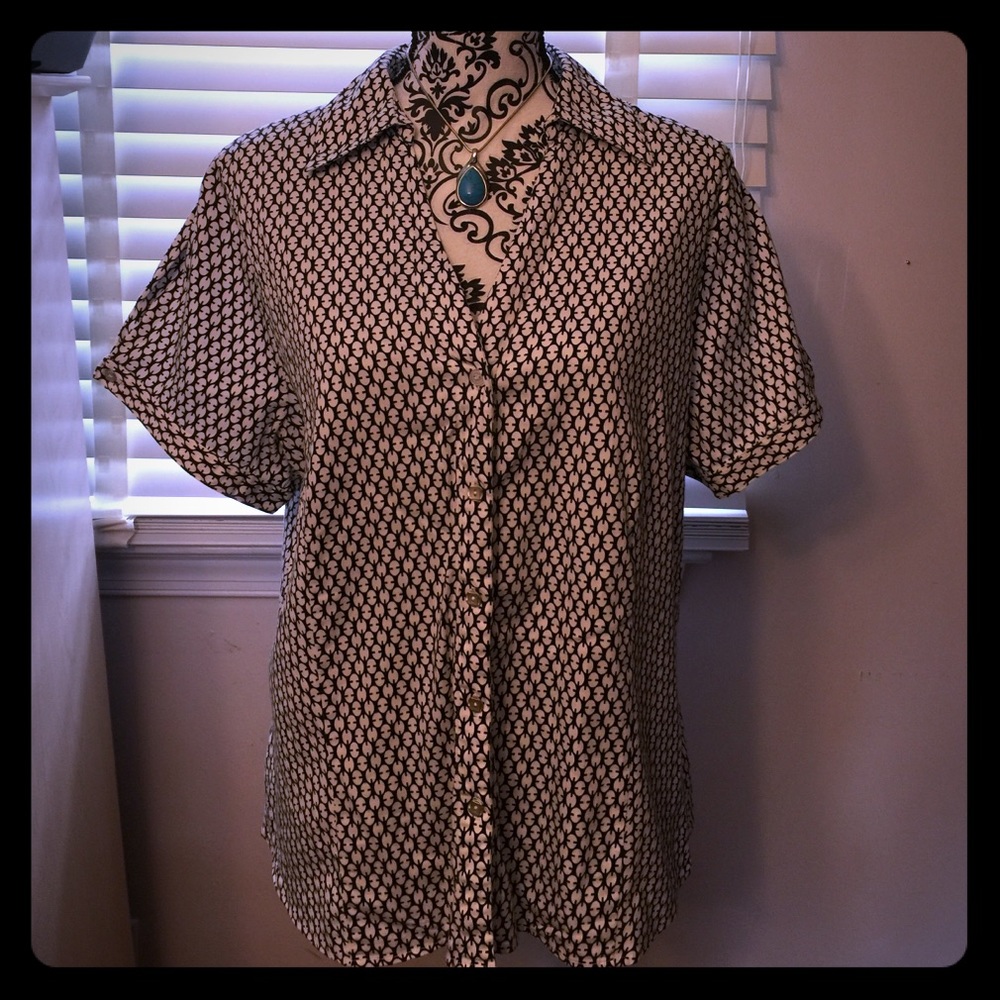 🌂🌂AVENUE FABULOUS PRINT BUTTON DOWN TOP🌂🌂